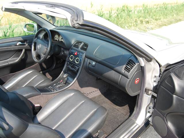 Mercedes-Benz CLK 200