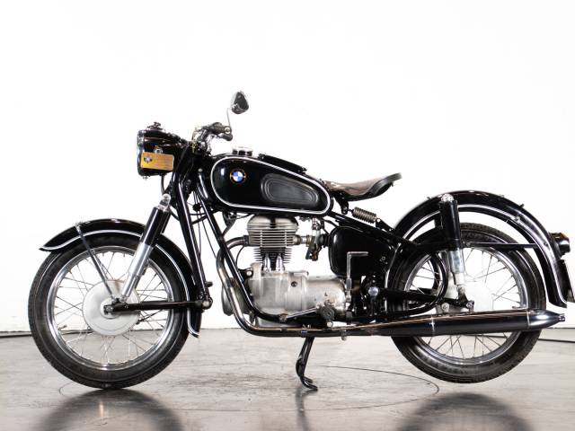 Image 1/17 de BMW DUMMY (1956)