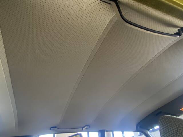 Mercedes-Benz 200 D