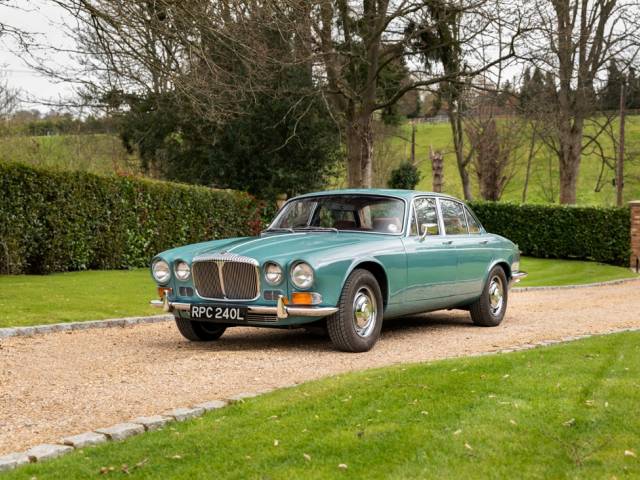 Daimler Sovereign Classic Cars for Sale - Classic Trader