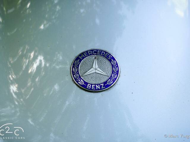 Mercedes-Benz 190 SL