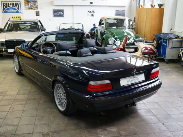 BMW 318i