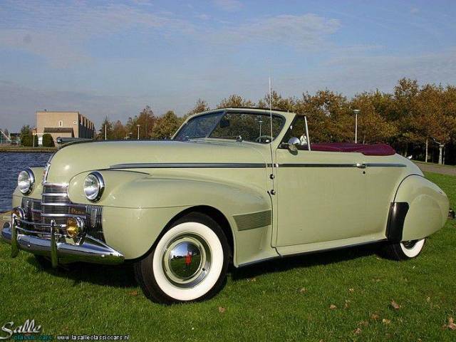 Bild 1/18 von Oldsmobile Custom 8 (1940)