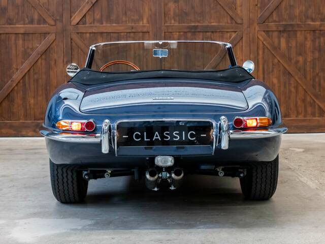 Jaguar E-Type 3.8