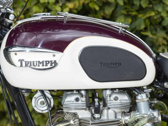 Triumph Bonneville T120TT