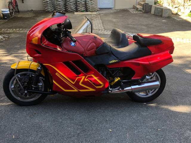 BMW K1