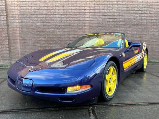 Image 1/9 of Chevrolet Corvette Indy Pace Car (1998)