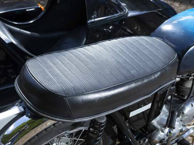 Triumph TR 6 Trophy / Tiger