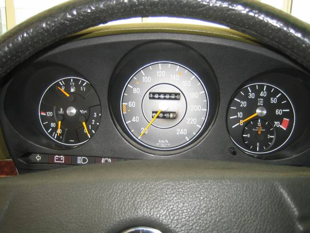 Mercedes-Benz 280 SLC