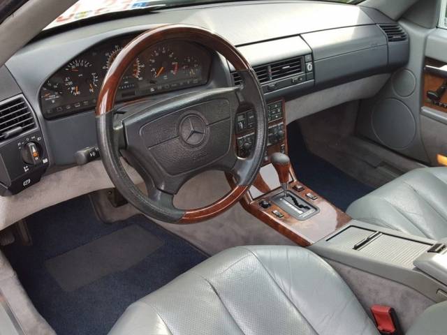 Mercedes-Benz 500 SL