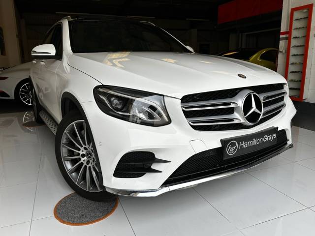 Image 1/30 de Mercedes-Benz GLC 250 4MATIC (2017)