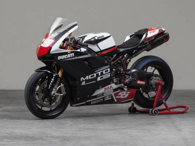Immagine 1/16 di Ducati DUMMY (2011)