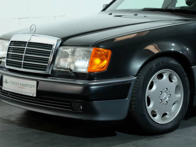 Mercedes-Benz E 500
