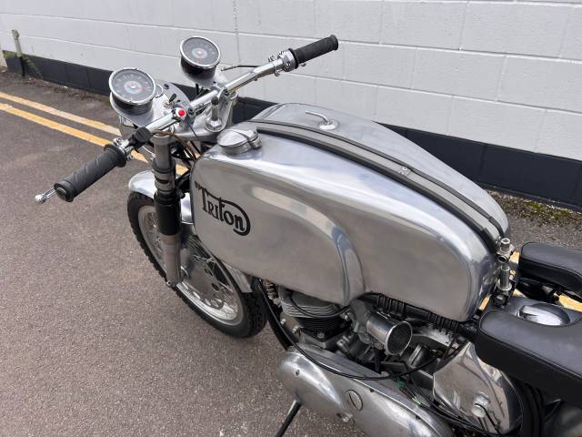 Triton 650