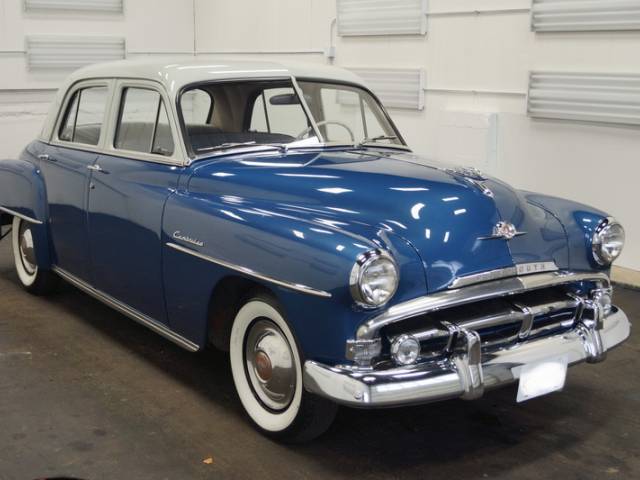Image 1/18 of Plymouth Cambridge (1952)