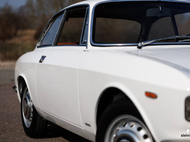 Alfa Romeo Giulia 1600 Sprint GT Veloce