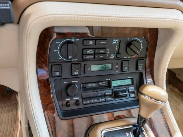 Jaguar XJ12 6.0