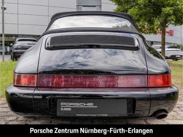 Porsche 911 Carrera 4