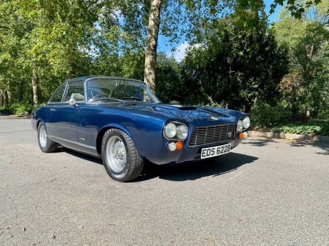 Image 1/43 of Gordon GT (1964)