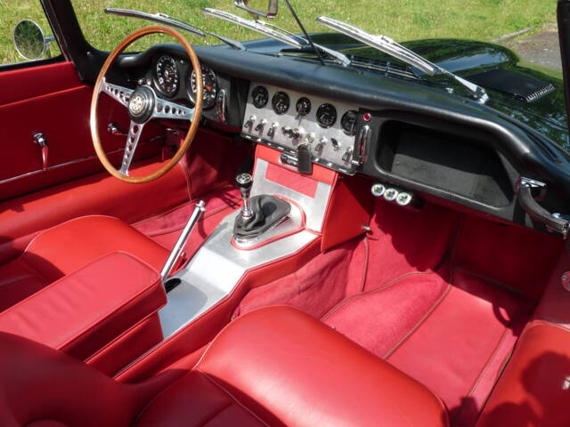 Jaguar E-Type 3.8