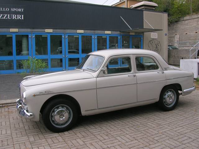 Alfa Romeo 1900 Super Berlina