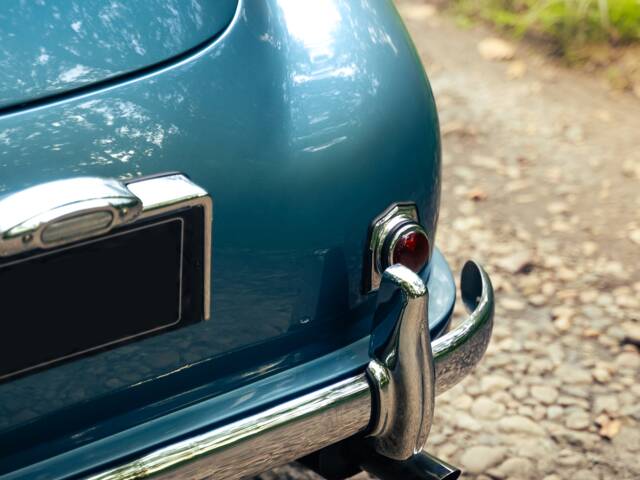 Aston Martin DB 2/4 Mk I