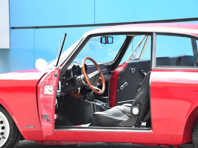 Alfa Romeo 2000 GT Veloce