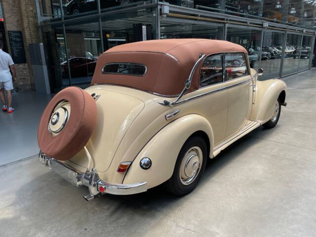 Mercedes-Benz 220 Cabriolet B