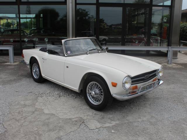Triumph TR 6 PI