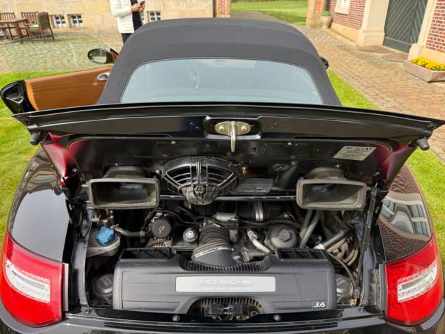 Porsche 911 Carrera
