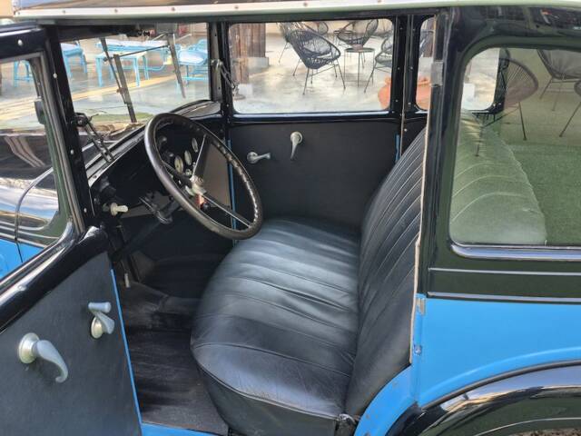 Austin 7 Saloon