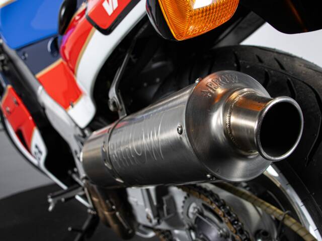 Honda VFR 750R RC 30