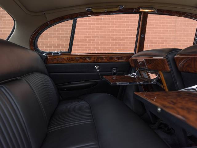 Jaguar Mk X 4.2