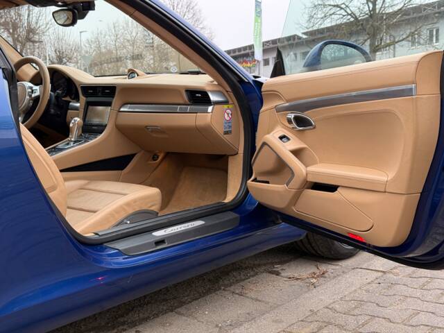 Porsche 911 Carrera
