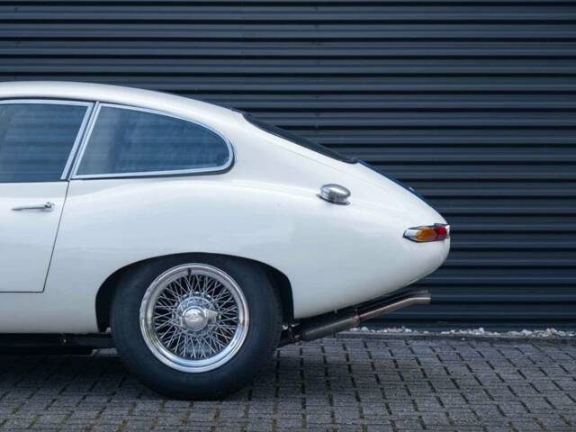 Jaguar E-Type 3.8