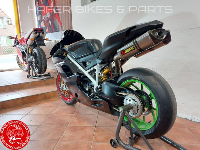 Immagine 1/37 di Ducati DUMMY (2011)