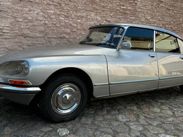 Image 1/67 of Citroën DS 23 Pallas IE (1973)