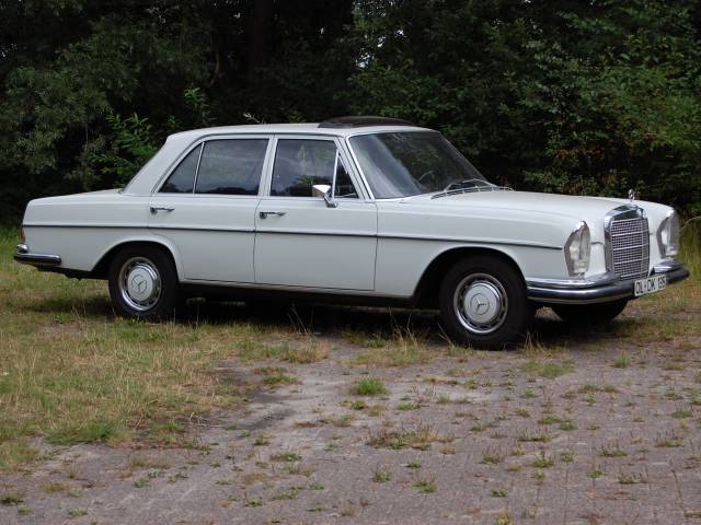 Mercedes-Benz 280 S