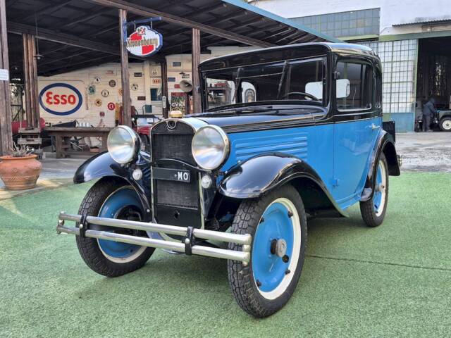 Austin 7 Saloon