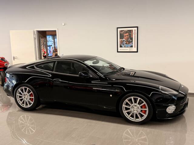 Aston Martin V12 Vanquish S Ultimate Edition