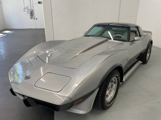 Chevrolet Corvette 25th Anniversary