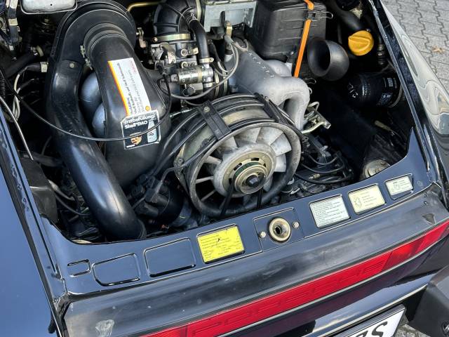 Porsche 911 Carrera 3.2