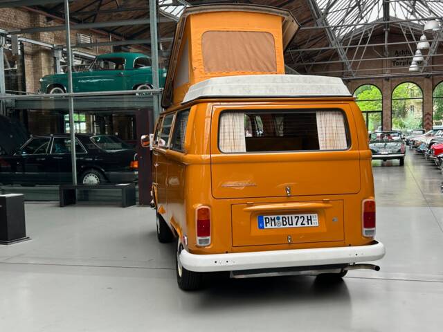 Volkswagen T2b Westfalia