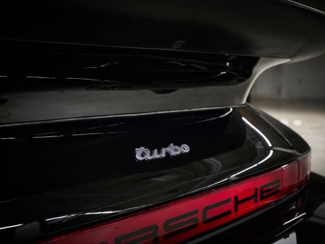 Porsche 911 Turbo 3.3