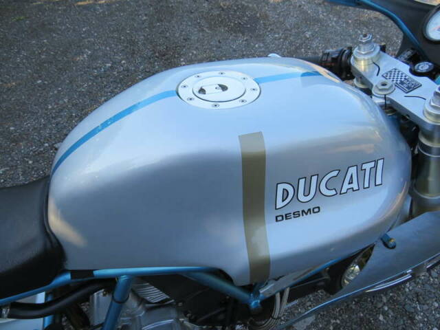 Ducati 900 SS