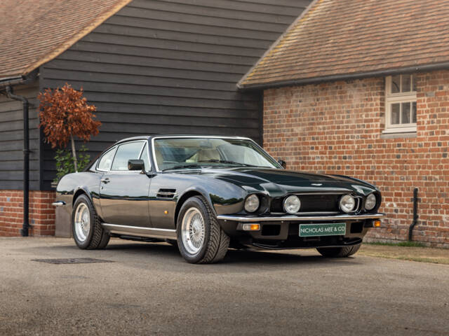 Bild 1/54 von Aston Martin V8 EFi (1987)