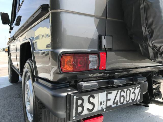 Mercedes-Benz 200 GE (SWB)