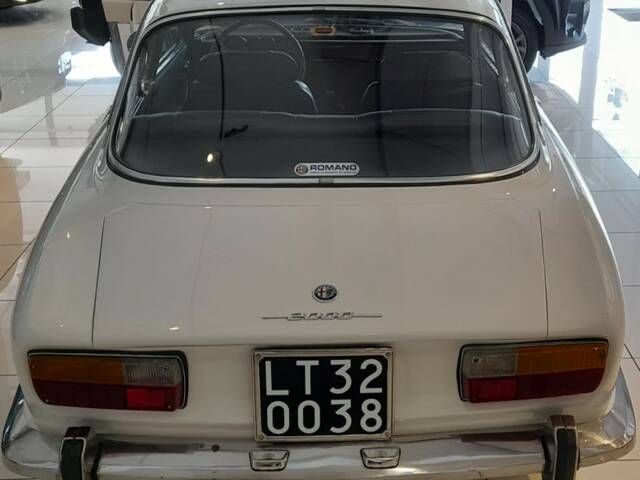Alfa Romeo 2000 GT Veloce