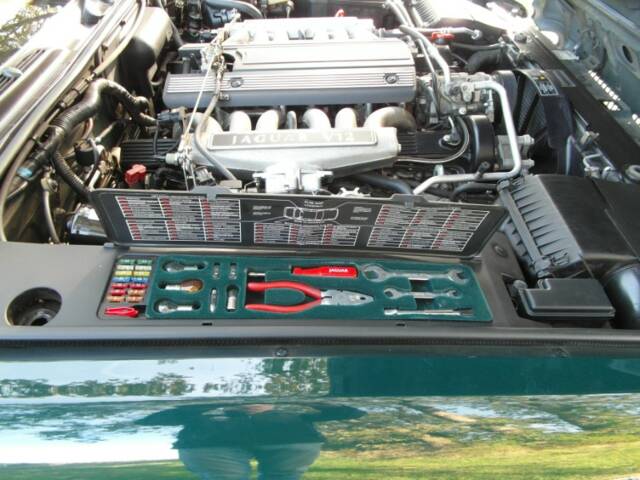 Jaguar XJ12 6.0
