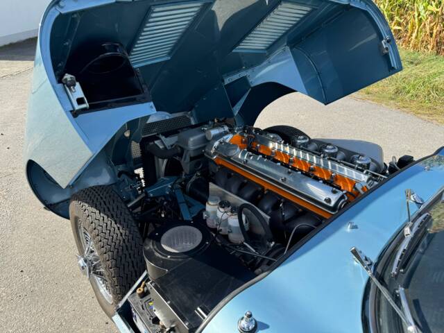 Jaguar E-Type 3.8 Flat Floor
